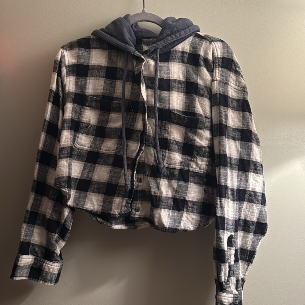 American eagle cropped flannel with hood